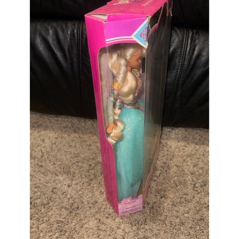 Barbie Childrens Collector Series Rapunzel Doll The Fairy Tale Beauty - Picture 5 of 8